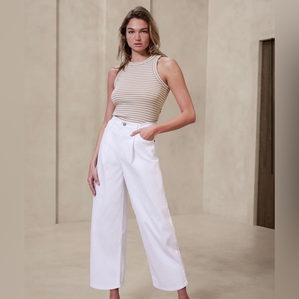 NWT! Banana Republic Pure White High-Rise Wide-Leg Cropped Jean - Multiple 🌸